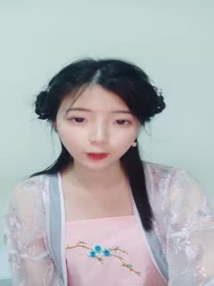 无毛的阴户和剃光的阴户在绿帽视频中